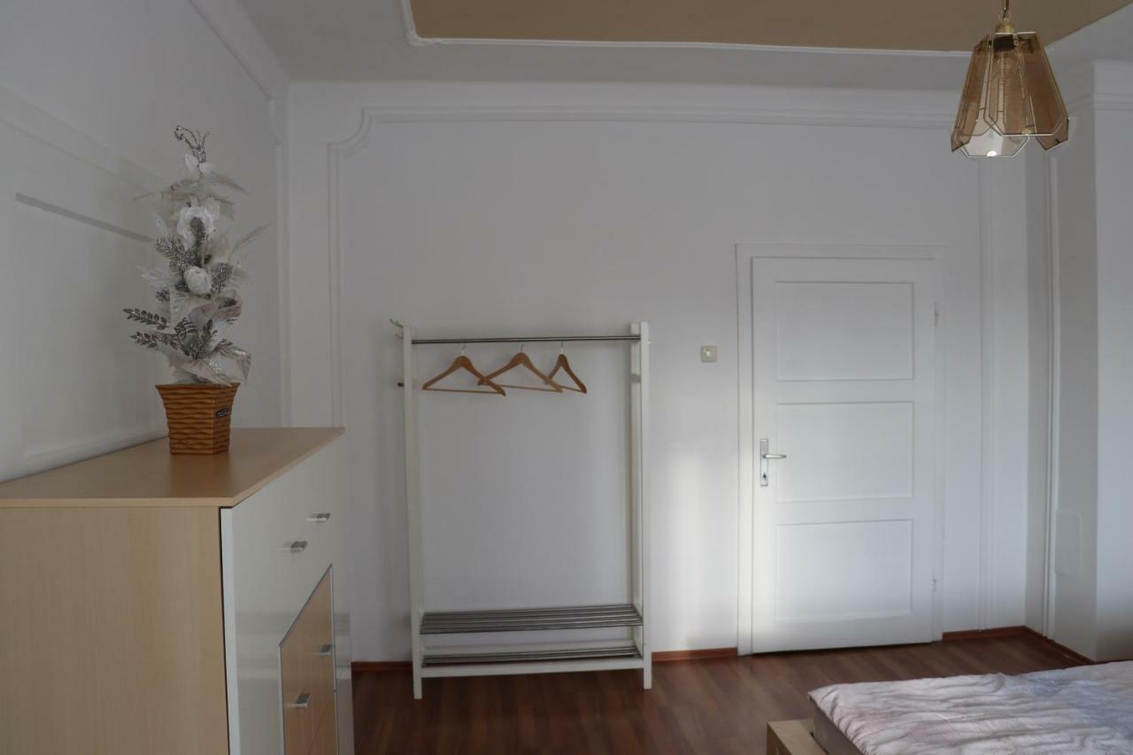 The Lakehouse Villa Neusiedl Am See Wienerstrasse 8 ภายนอก รูปภาพ